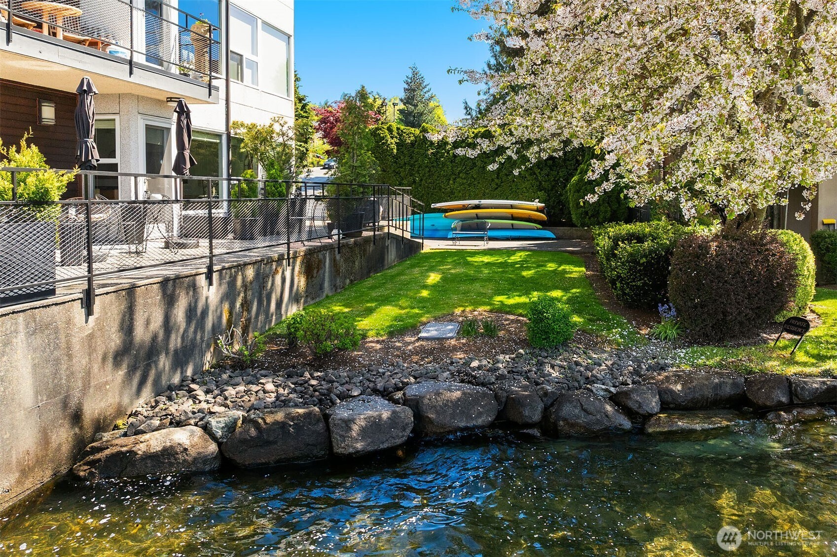 6201 Lake Washington Boulevard NE Kirkland WA 98033
