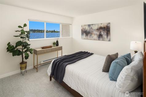 6201 Lake Washington Boulevard NE Kirkland WA 98033