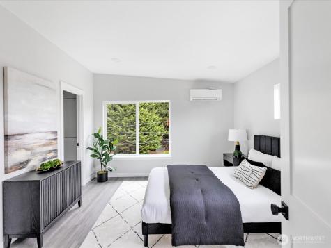 6025 47th Avenue S Seattle WA 98118