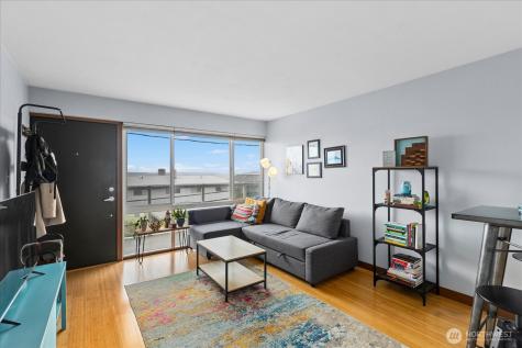 3151 Alki Avenue SW Seattle WA 98116