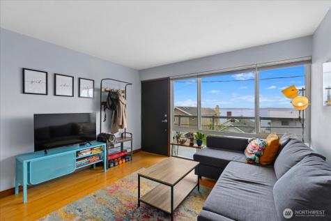 3151 Alki Avenue SW Seattle WA 98116