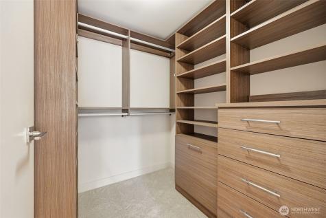 583 Battery Street Seattle WA 98121