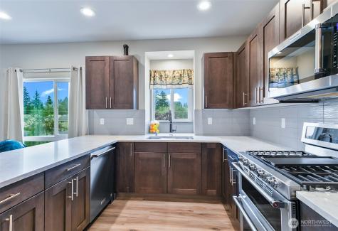 14906 Manor Way Lynnwood WA 98087