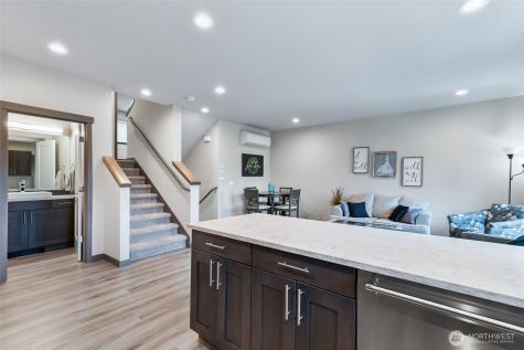 14906 Manor Way Lynnwood WA 98087