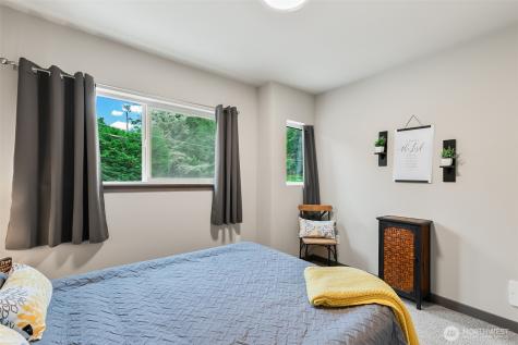 14906 Manor Way Lynnwood WA 98087