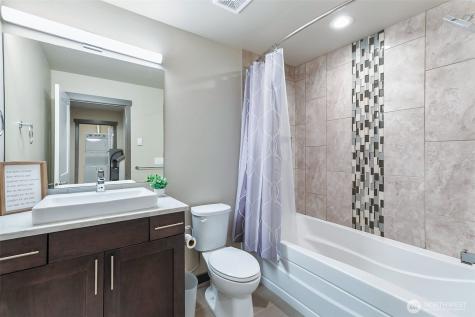 14906 Manor Way Lynnwood WA 98087