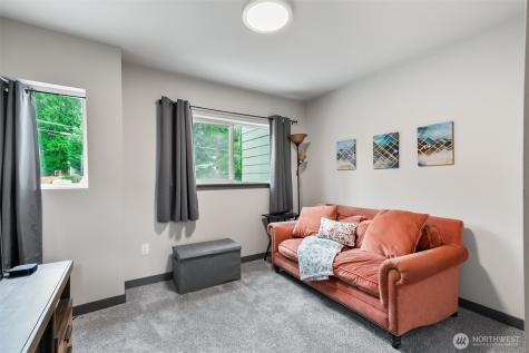 14906 Manor Way Lynnwood WA 98087