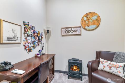 14906 Manor Way Lynnwood WA 98087