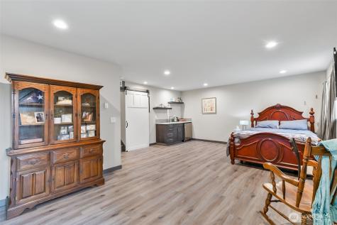 14906 Manor Way Lynnwood WA 98087