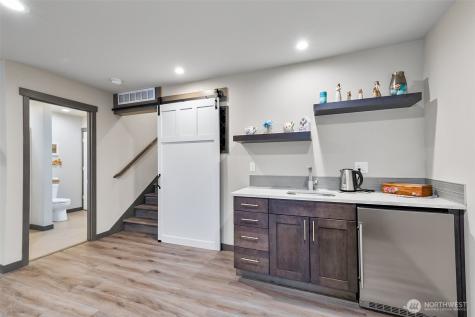 14906 Manor Way Lynnwood WA 98087