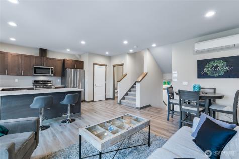 14906 Manor Way Lynnwood WA 98087