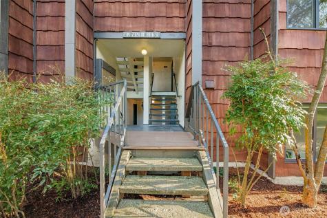 2316 NE 89th Street Seattle WA 98115