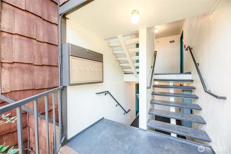 2316 NE 89th Street Seattle WA 98115