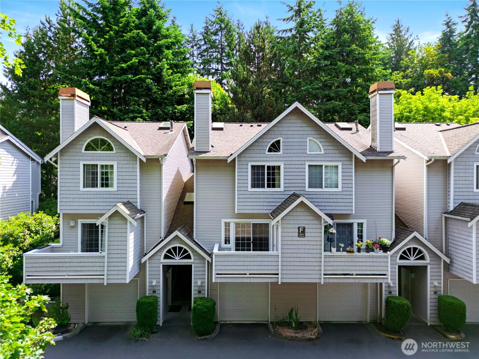 601 12th Avenue NW Issaquah WA 98027
