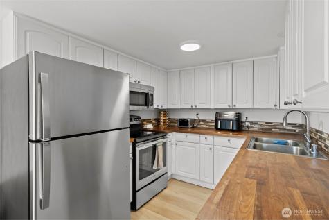 2102 NW Kelly Drive Vancouver WA 98655