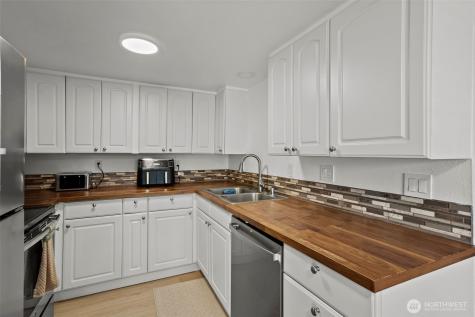 2102 NW Kelly Drive Vancouver WA 98655