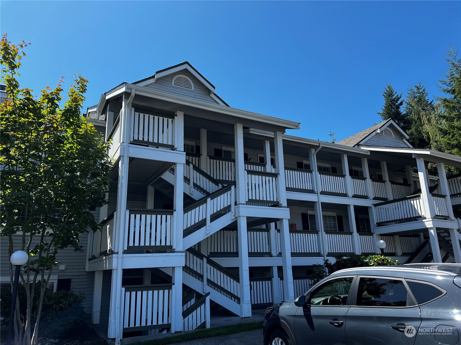 23339 Cedar Way Mountlake Terrace WA 98043