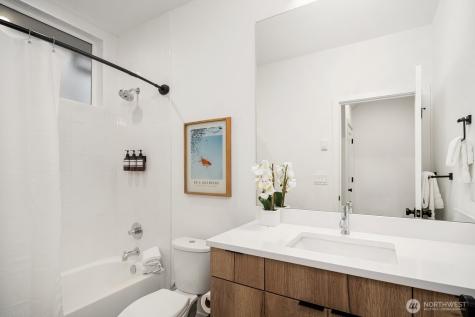 1406 21st Avenue Seattle WA 98122