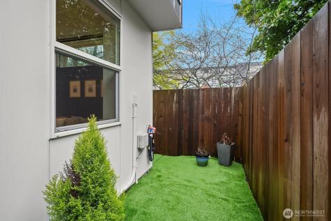 1406 21st Avenue Seattle WA 98122