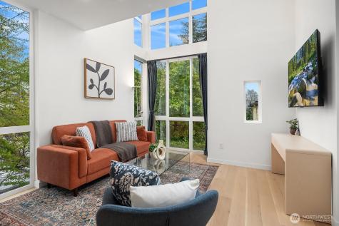 1406 21st Avenue Seattle WA 98122