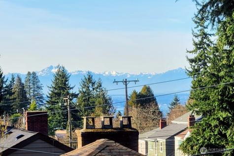 3501 SW Holden Street Seattle WA 98126