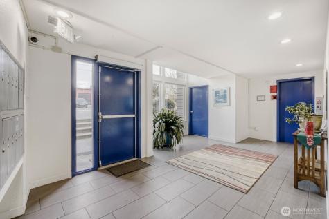 3501 SW Holden Street Seattle WA 98126