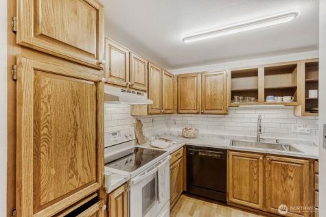 3501 SW Holden Street Seattle WA 98126