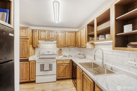 3501 SW Holden Street Seattle WA 98126