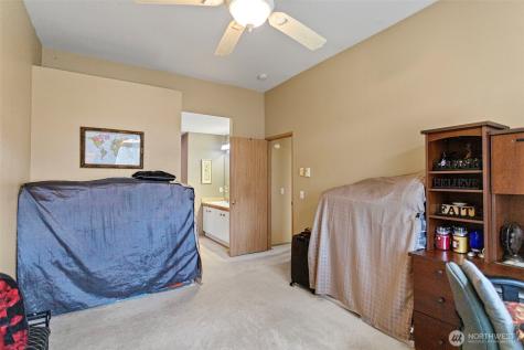 23221 58th Avenue S Kent WA 98032