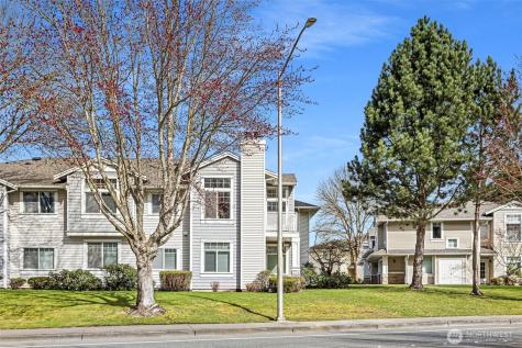 23221 58th Avenue S Kent WA 98032