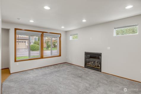 1327 149th Place Sw Lynnwood WA 98087