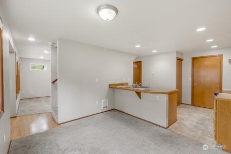 1327 149th Place Sw Lynnwood WA 98087