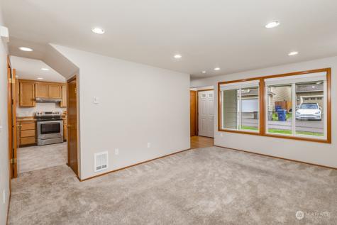 1327 149th Place Sw Lynnwood WA 98087