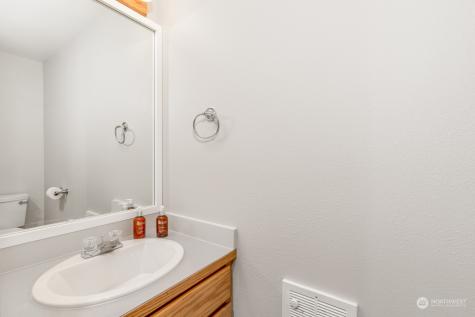 1327 149th Place Sw Lynnwood WA 98087