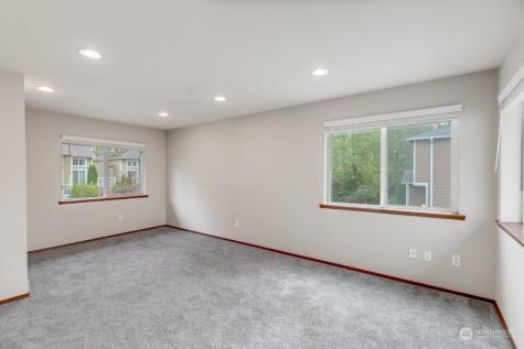 1327 149th Place Sw Lynnwood WA 98087
