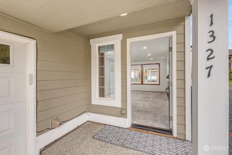 1327 149th Place Sw Lynnwood WA 98087