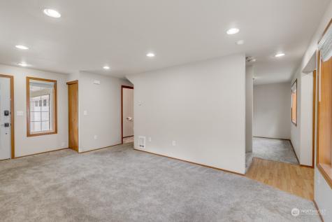 1327 149th Place Sw Lynnwood WA 98087