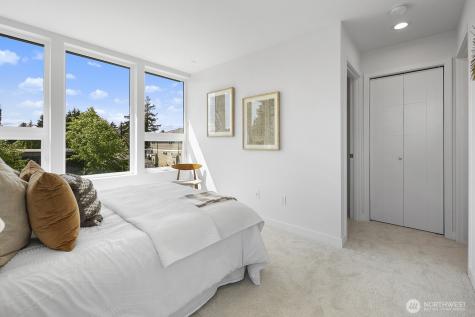 8831 Wallingford Avenue N Seattle WA 98103
