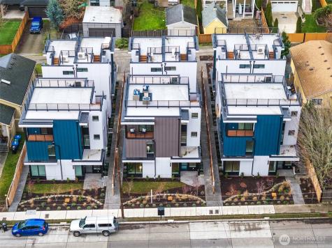 8831 Wallingford Avenue N Seattle WA 98103