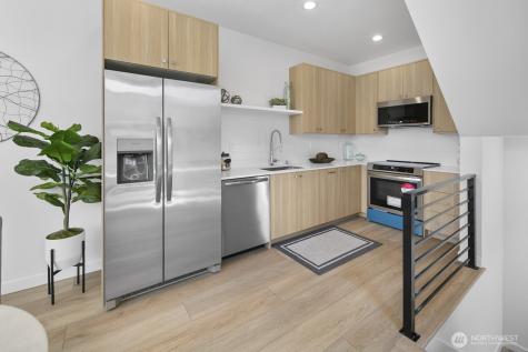 8831 Wallingford Avenue N Seattle WA 98103