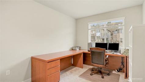 20601 93rd Place S Kent WA 98031