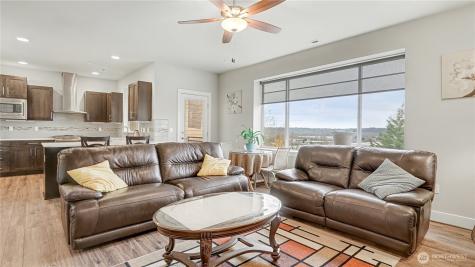 20601 93rd Place S Kent WA 98031