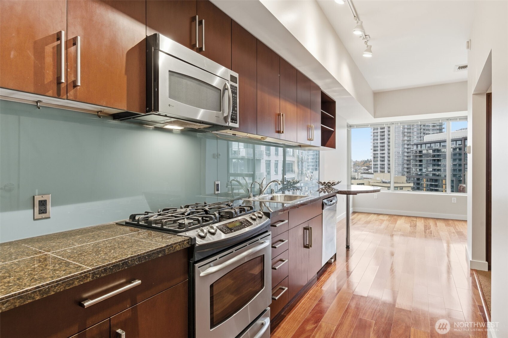 900 Lenora Street Seattle WA 98121