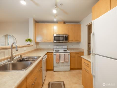 710 SE 240th Way Sammamish WA 98074