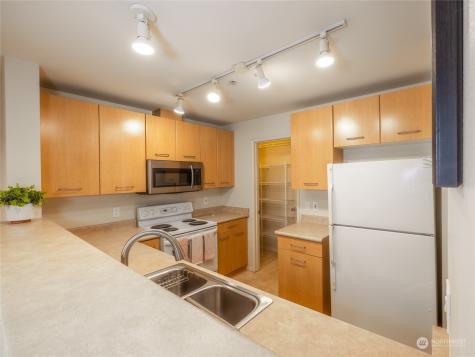 710 SE 240th Way Sammamish WA 98074