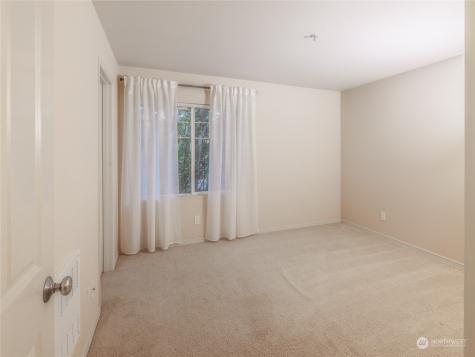 710 SE 240th Way Sammamish WA 98074