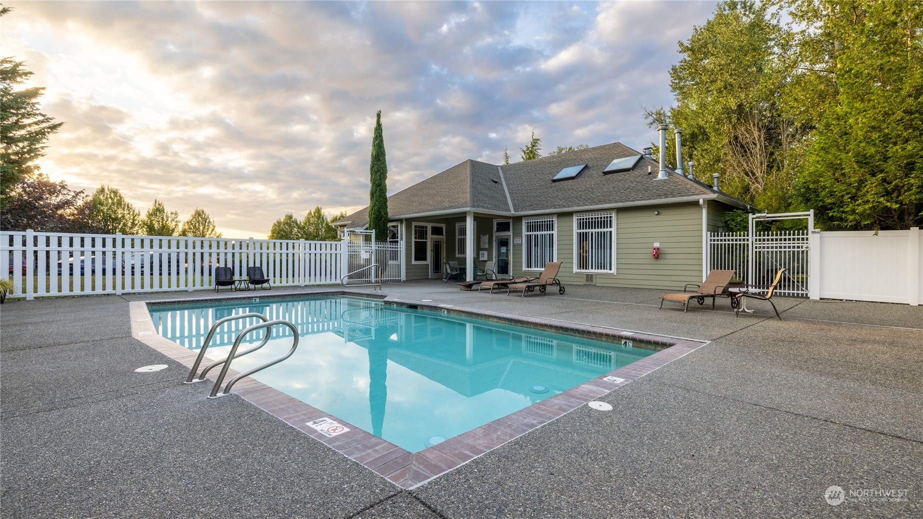 710 SE 240th Way Sammamish WA 98074