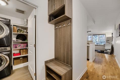 2607 Western Avenue Seattle WA 98121