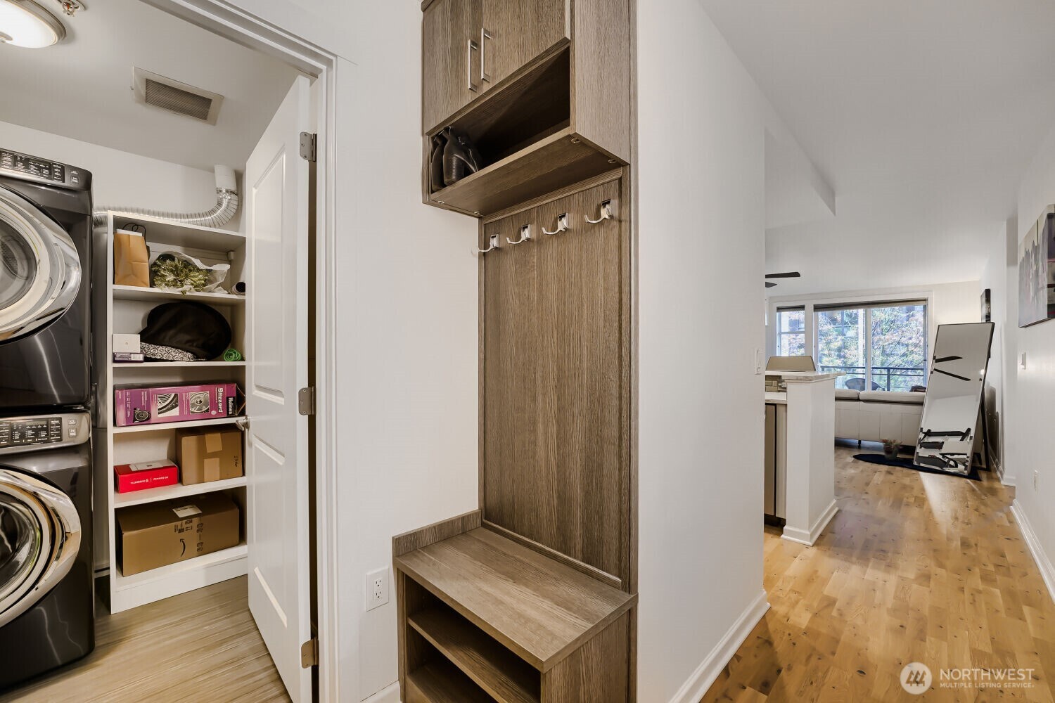 2607 Western Avenue Seattle WA 98121