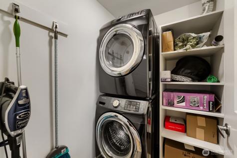 2607 Western Avenue Seattle WA 98121